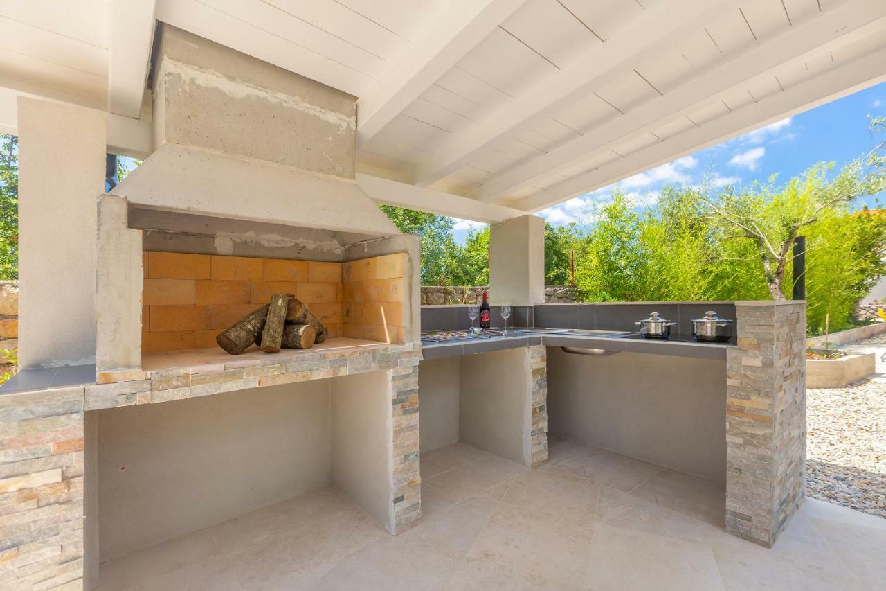 Holiday House Kai With Private Pool ปิเนซิตซี ภายนอก รูปภาพ